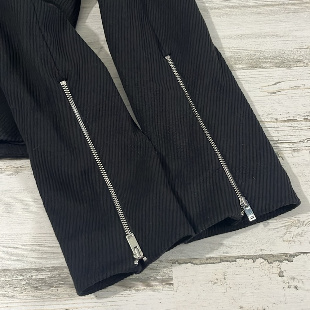 Theory Black Zip Jacket Size 2 - Picture 5 of 11